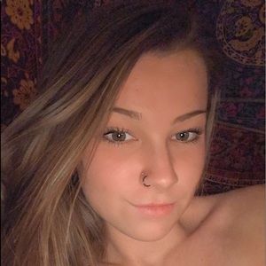 Meet your Posher, Kenzie